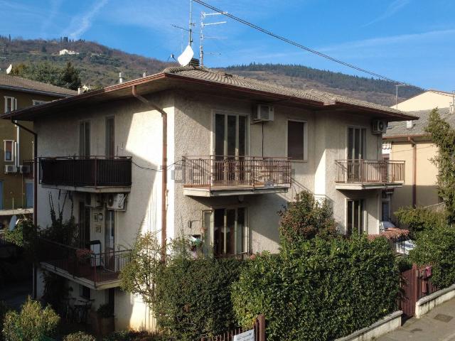 Casa in vendita a Nord-Est, Brenzone