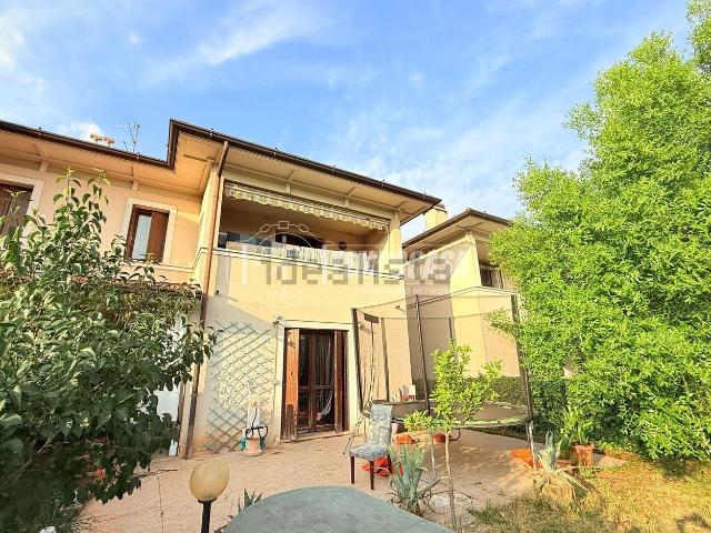 Casa in vendita a Zona Est, Brescia