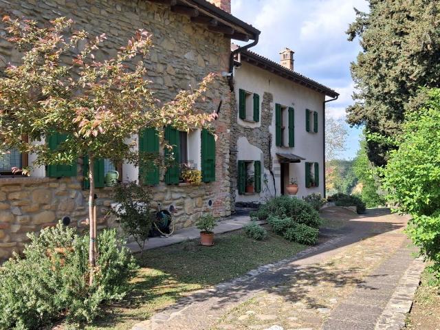 Casa in vendita a Santo Stefano, Bologna