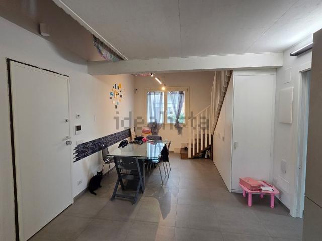 Casa in vendita a Rimini, Reggio Emilia