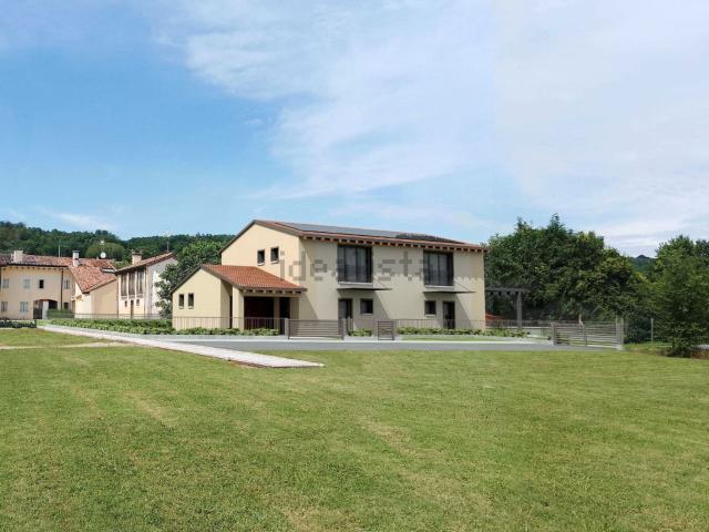 Casa in vendita a Venegazzù, Volpago del Montello