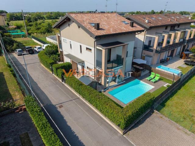 Casa in vendita a Mornico al Serio, Bergamo
