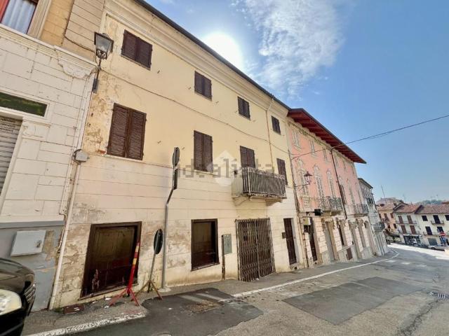 Casa in vendita a Piemonte, Asti