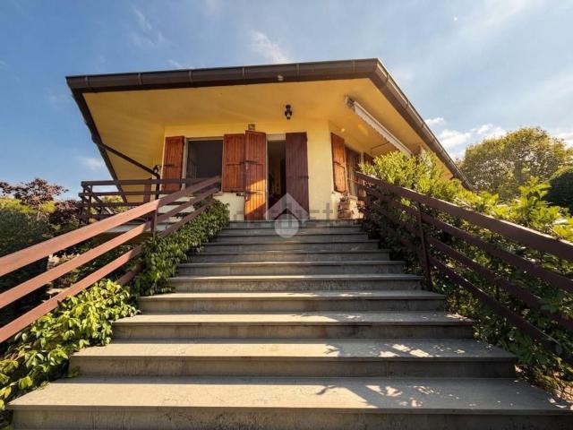 Casa in vendita a Bazzano, Neviano degli Arduini