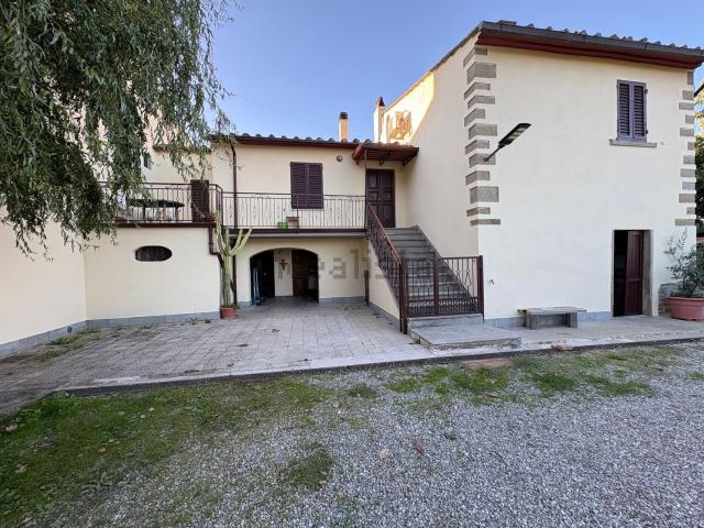 Casa in vendita a Palazzo Del Pero, Toscana