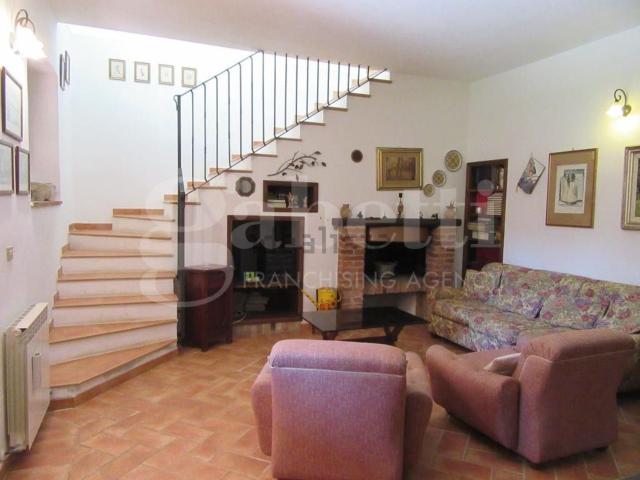 Casa in vendita a Roccastrada, Toscana