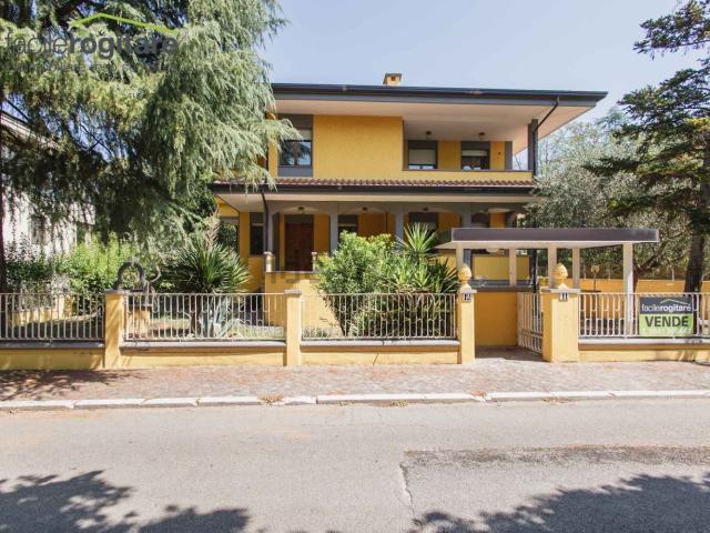Casa in vendita a Marche, Pesaro E Urbino