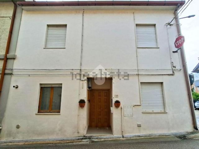 Casa in vendita a Cerreto, Marche