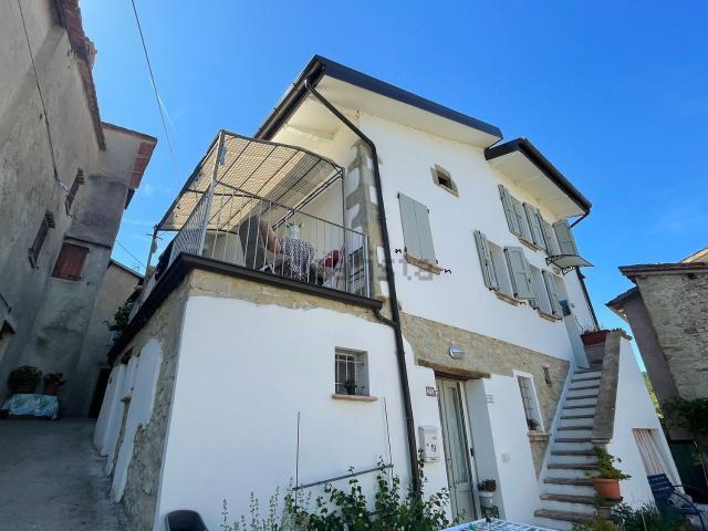 Casa in vendita a Appennino Reggiano, Re