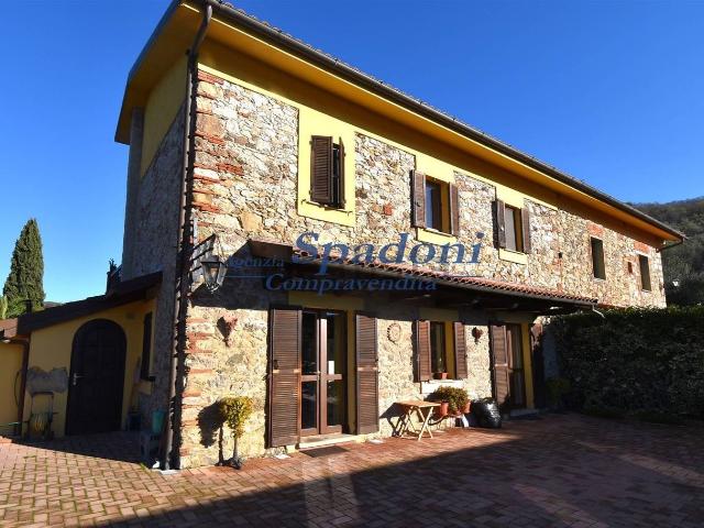 Casa in vendita a Serravalle Pistoiese, La Magione