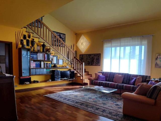 Casa in vendita a Bedizzole, Lombardia
