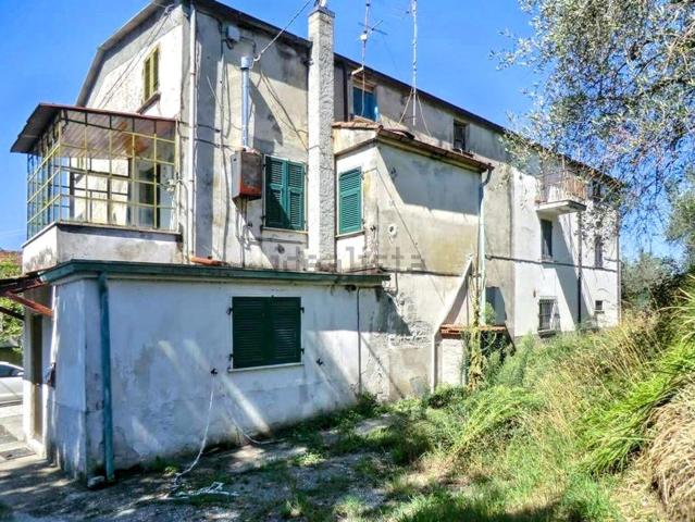 Casa in vendita a Bradia, Sarzana