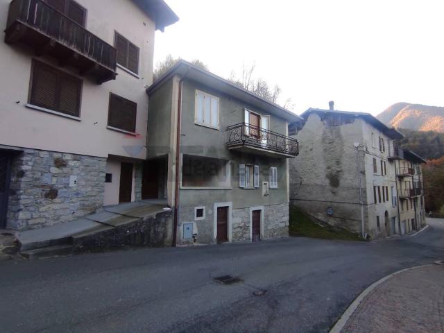 Casa in vendita a Comunità montana della valle Camonica, Bienno