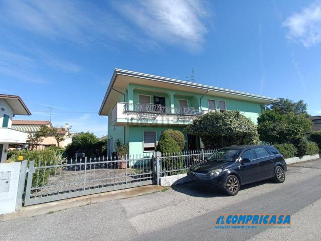 Casa in vendita a Casale Di Scodosia, Veneto
