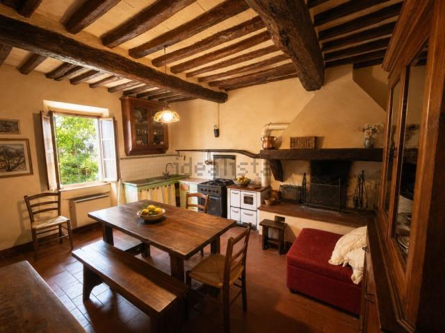 Casa in vendita a Terricciola, Toscana