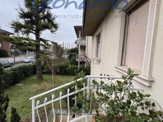 Casa in vendita a Piacenza, Reggio Emilia
