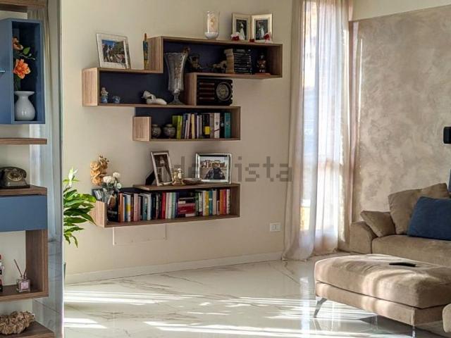 Casa in vendita a Villaggio Stranieri-Bazzarola, Re