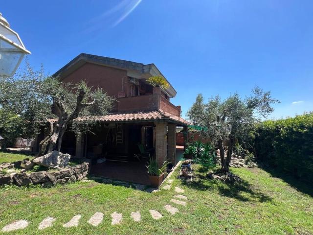 Casa in vendita a Roma Capitale, Lazio