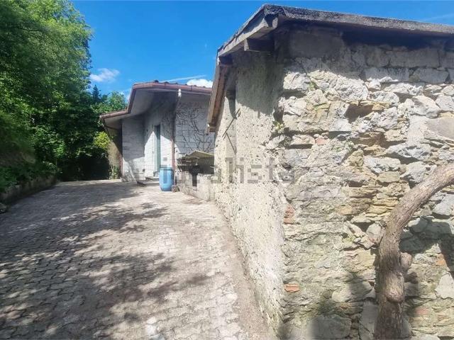 Casa in vendita a Unione Comuni Garfagnana, Molazzana