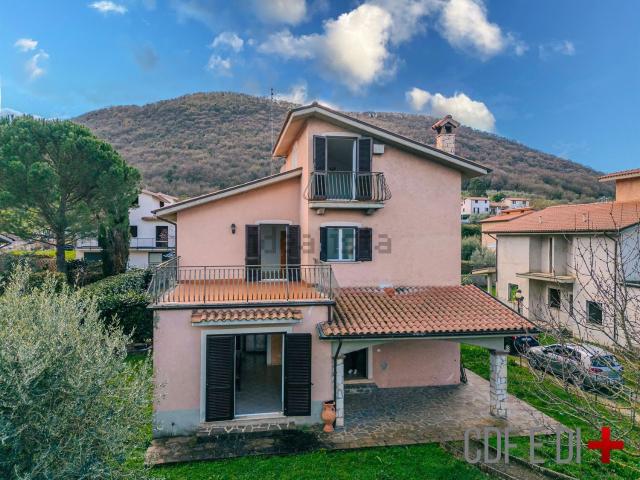 Casa in vendita a Poggio Moiano, Lazio