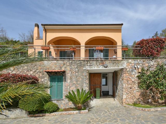 Casa in vendita a Olle Superiore, Finale Ligure
