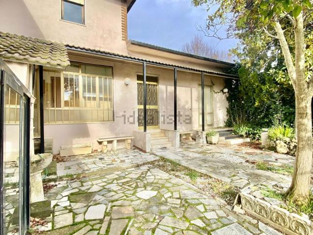 Casa in vendita a Vetralla, Lazio