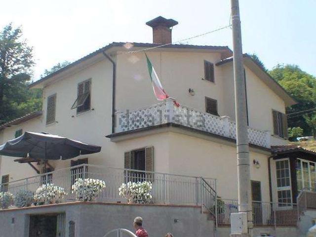 Casa in vendita a Unione Comuni Garfagnana, Piazza Al Serchio