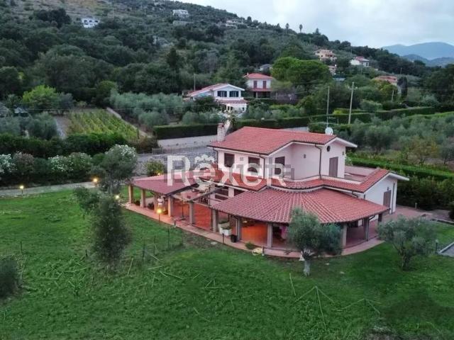 Casa in vendita a Itri, Lazio