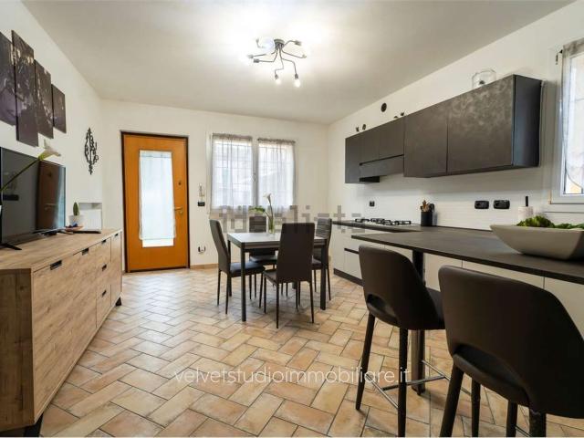 Casa in vendita a Unione dei comuni del Sorbara, Ravarino