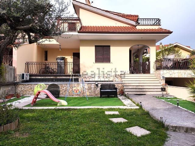 Casa in vendita a Guidonia Montecelio, Roma Capitale