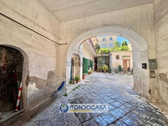Casa in vendita a Sant'antimo, Campania