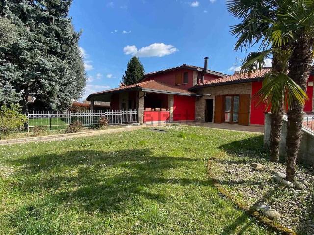 Casa in vendita a Terno D'isola, Lombardia