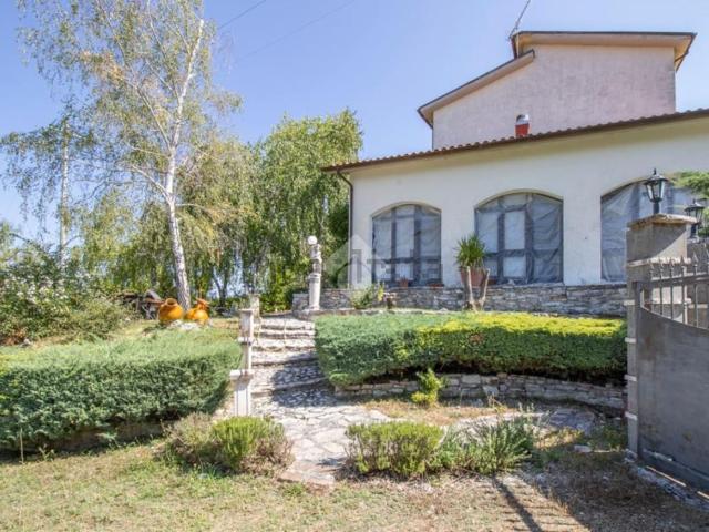 Casa in vendita a Rieti, Lazio