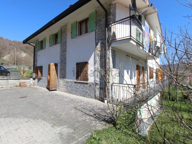 Casa in vendita a Ca' Ferrari, Villa Minozzo