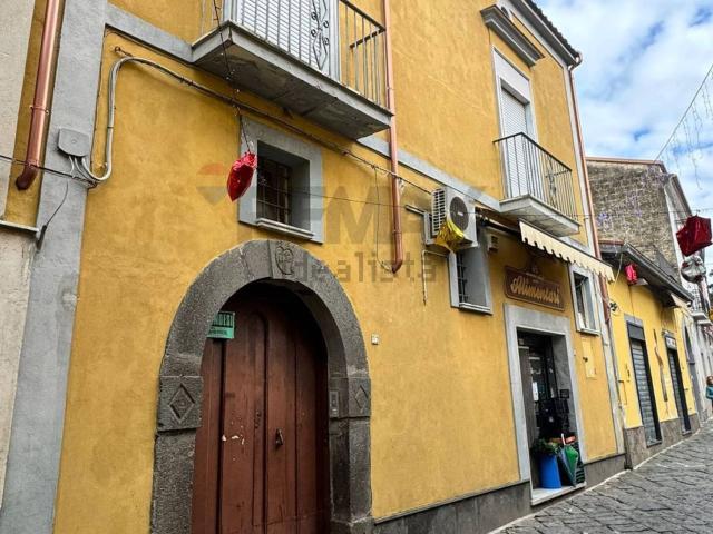 Casa in vendita a Avezzano-Sorbello, Sessa Aurunca