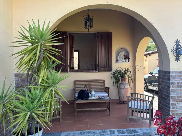 Casa in vendita a Romagnano, Marina Di Massa