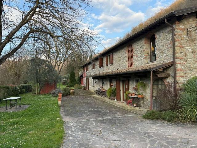 Casa in vendita a Castagneta, Vernio