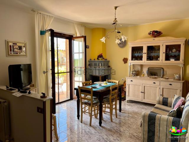 Casa in vendita a San Venanzo, Umbria
