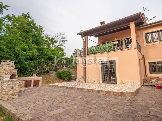 Casa in vendita a Roma Capitale, Lazio