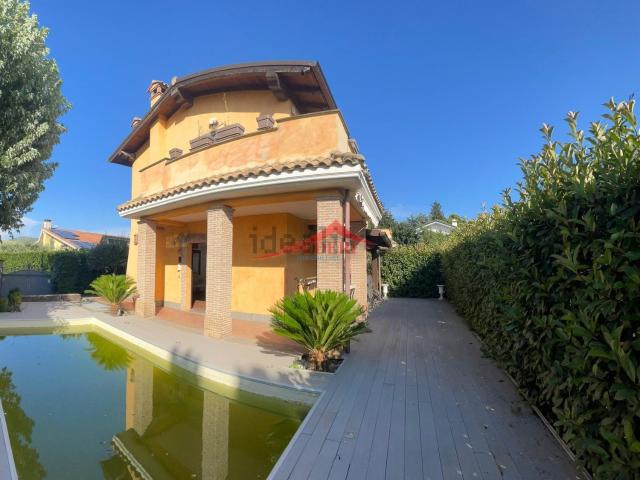 Casa in vendita a Roma Capitale, Lazio