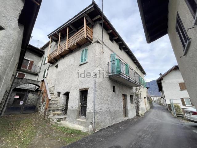 Casa in vendita a Bianzone, Lombardia