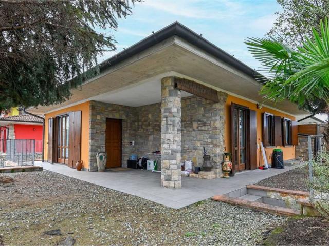 Casa in vendita a Romano di Lombardia, Bergamo