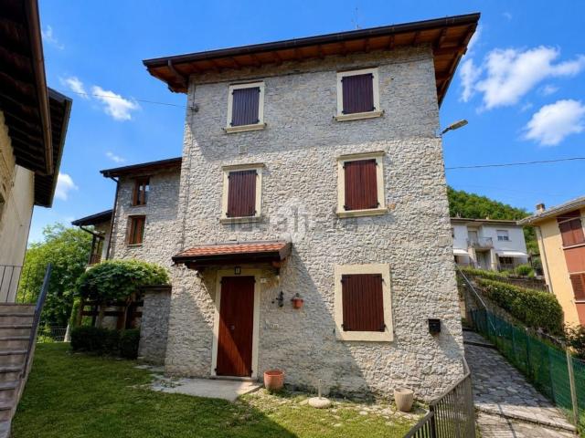 Casa in vendita a Botta, Sant'omobono Imagna
