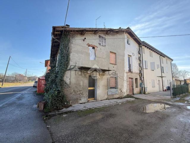 Casa in vendita a Val d’Enza, Re
