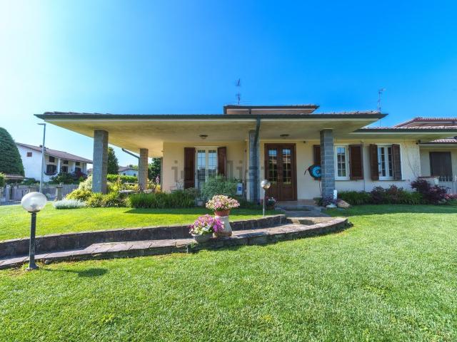 Casa in vendita a Spino d’Adda, Spino D'adda