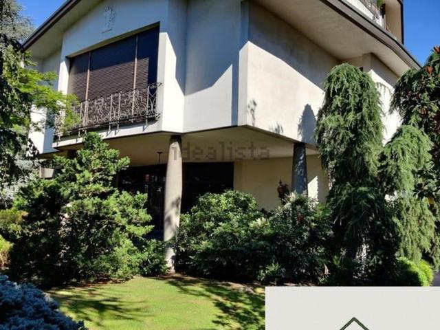 Casa in vendita a Gallarate, Lombardia