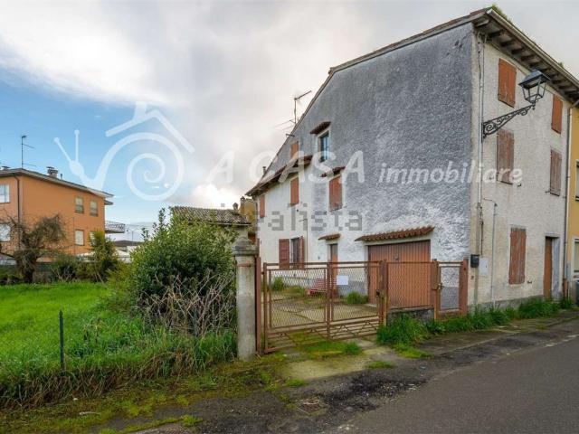 Casa in vendita a Polesine Zibello, Pieveottoville