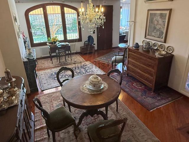 Casa in vendita a Maserada Sul Piave, Veneto