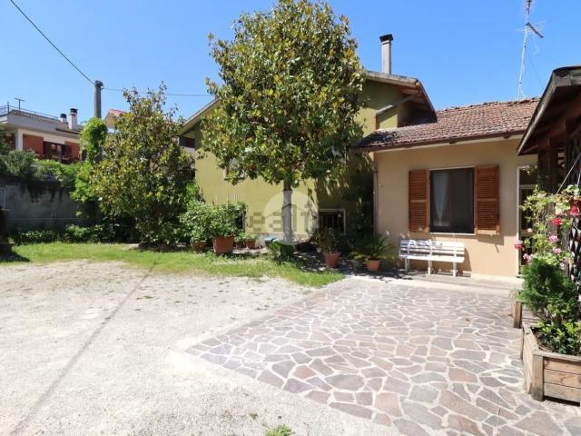 Casa in vendita a Predaro, Terni