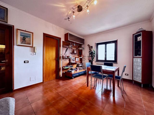 Casa in vendita a Ronciglione, Lazio